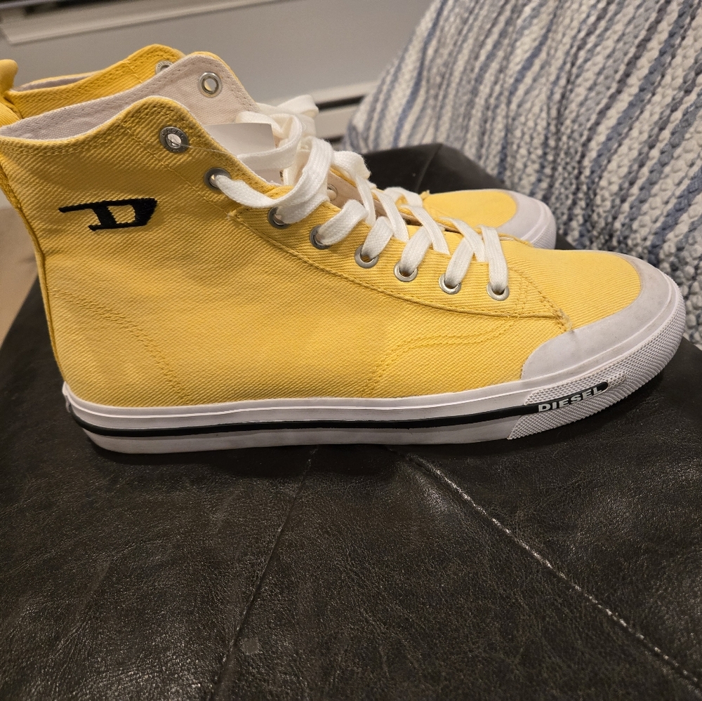 Brand new Diesel sneaker